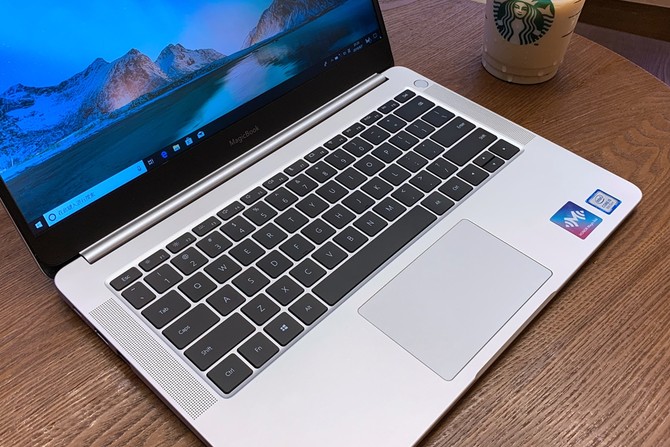 做工作中的全“职”高手 荣耀MagicBook 2019 Intel版评测