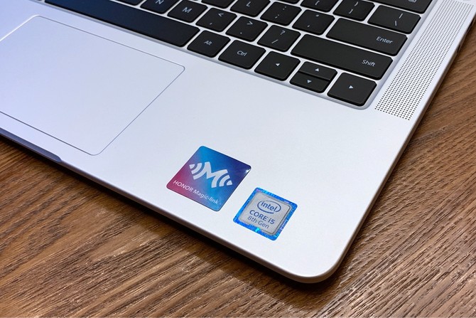做工作中的全“职”高手 荣耀MagicBook 2019 Intel版评测