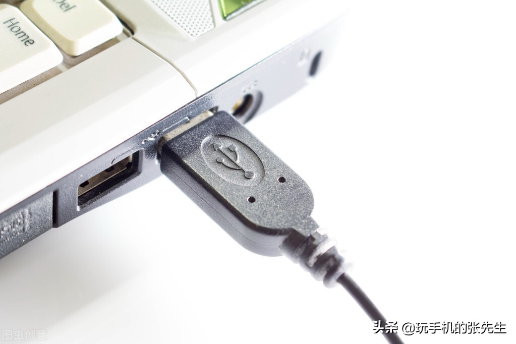 启动后鼠标键盘没反应（电脑鼠标键盘同时没反应怎么解决）