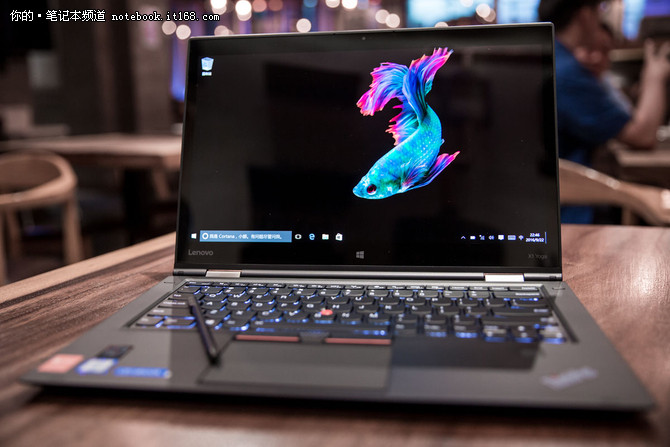 Thinkpad X1 Yoga外观体验：低调奢华