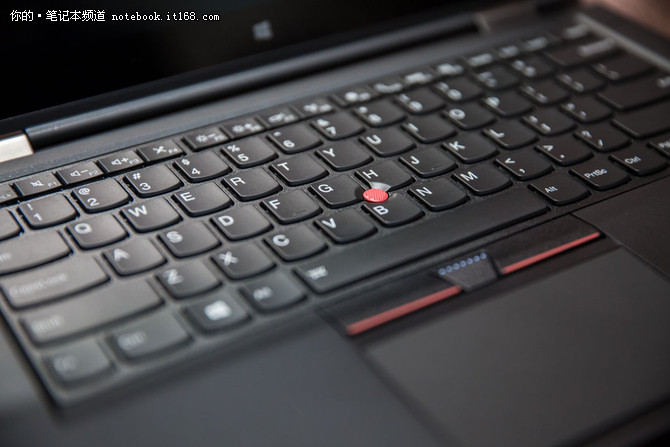 Thinkpad X1 Yoga外观体验：低调奢华