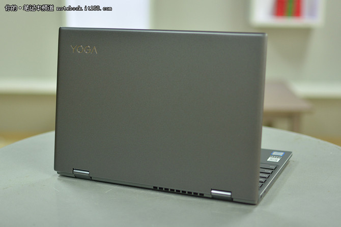 极致轻薄翻转变形 联想YOGA 720 12评测