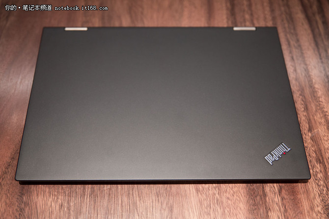 Thinkpad X1 Yoga外观体验：低调奢华