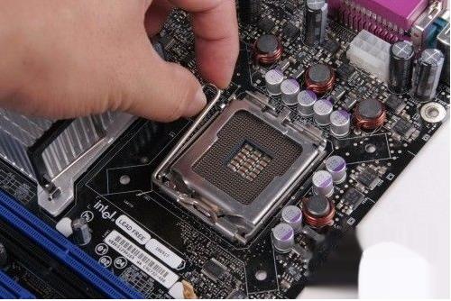 AMDamd锐龙R33200G与电脑主板搭配方法