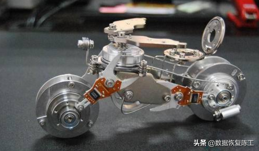 硬盘电路板烧了还能修吗（移动硬盘坏道修复步骤图解）