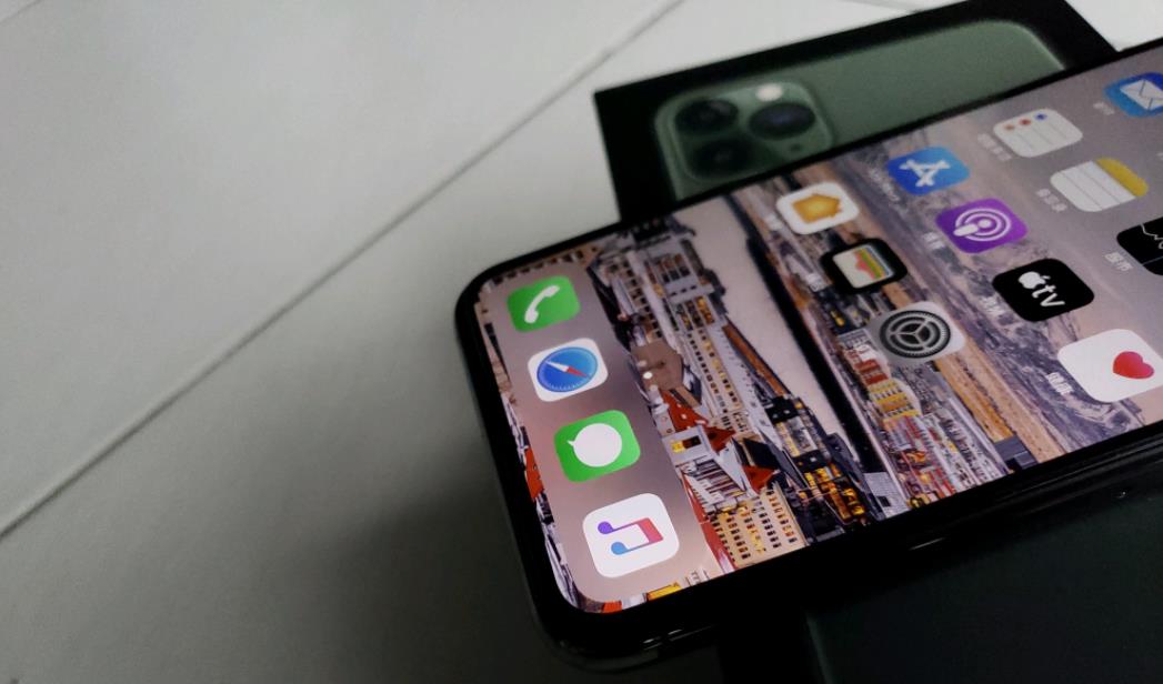 苹果手机屏幕失灵了怎么办（苹果iphone11屏幕滑不动）