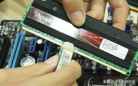 启动windows后黑屏（十五种电脑开机黑屏的原因与解决思路）