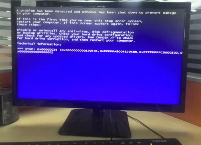 电脑黑屏蓝屏怎么回事（电脑蓝屏黑屏怎么办教你一招）