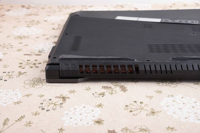 RTX 2070畅享光追和4K ROG枪神2S Plus评测