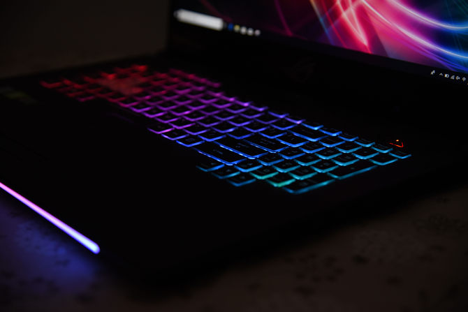 RTX 2070畅享光追和4K ROG枪神2S Plus评测