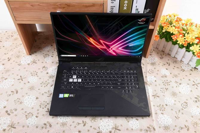 RTX 2070畅享光追和4K ROG枪神2S Plus评测